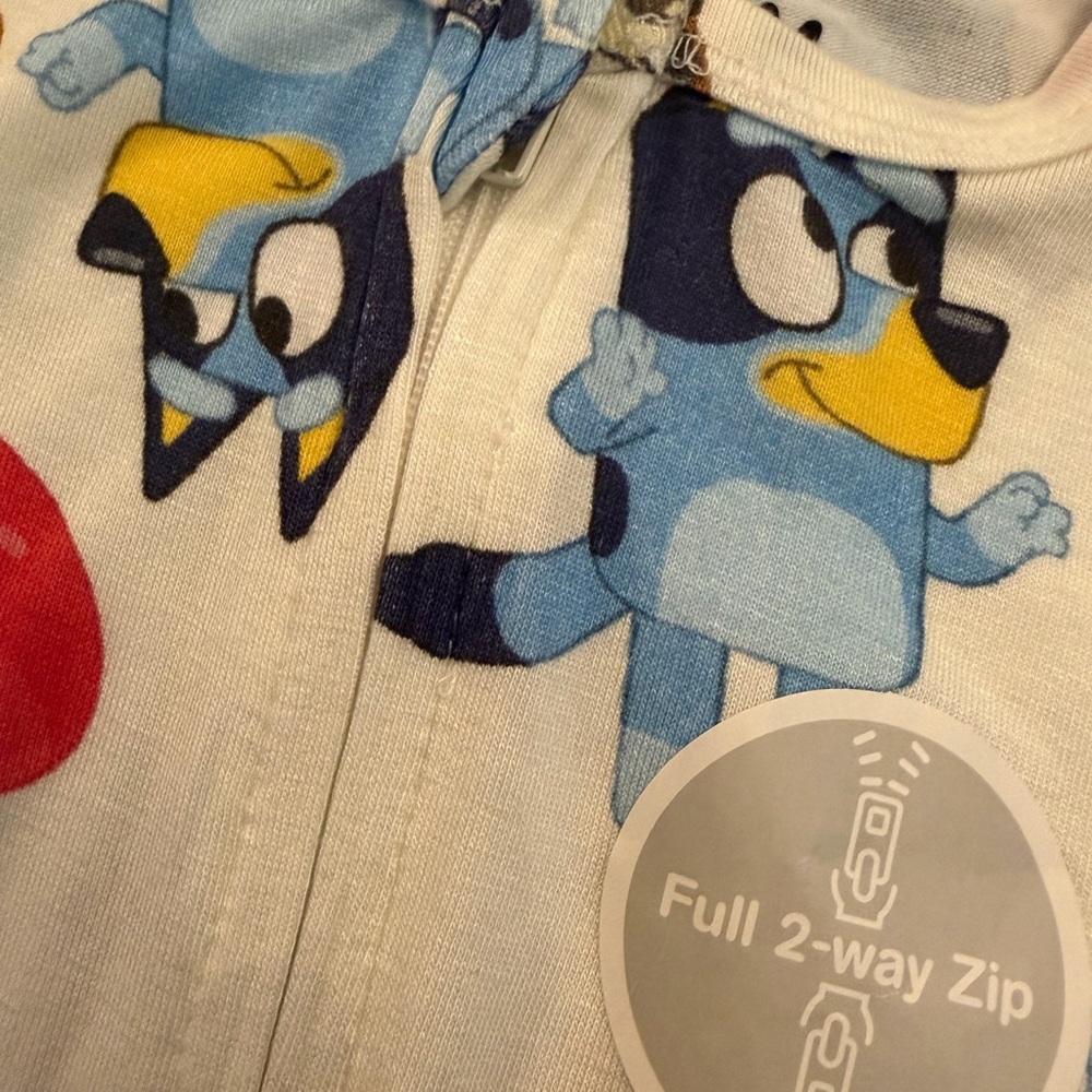 Bluey! 3-6 Month Double zip up Footie Sleeper Bluey & Bingo SOFT FEEL NWT - Picture 5 of 9